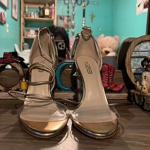 Rose gold heels size 9